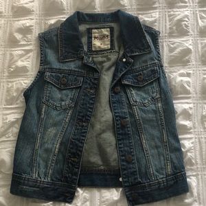 Short sleeve denim jacket